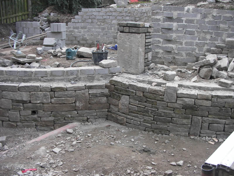 Alvenaria estrutural: Com blocos de concreto e pedra