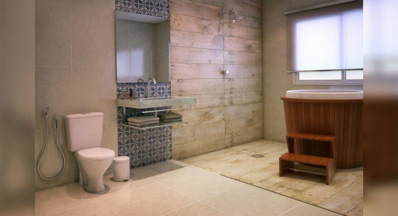 Banheiro residencial com revestimento cerâmico que imita madeira