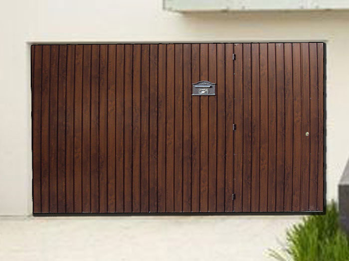 Portão de madeira para garagem residencial