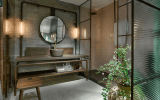 Banheiro com box de esquadrias e vidro canelado